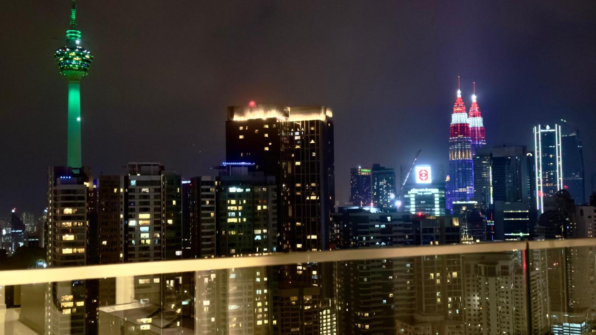 Balcony Cityscape Iii The Robertson 41f Pangsapuri