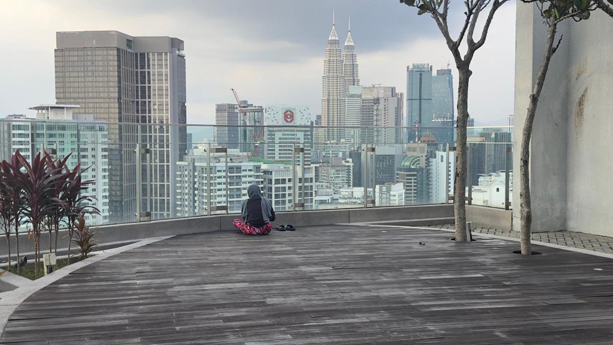 Balcony Cityscape Iii The Robertson 41f * Kuala Lumpur